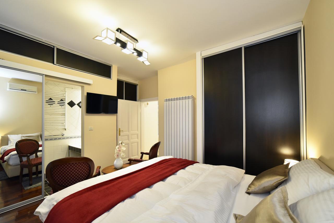 Luxury Residence Center Apartment Zagabria Esterno foto